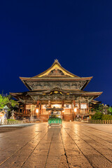 初夏の善光寺　夜景　長野県長野市　Zenkoji Temple in early summer. night view. Nagano Pref, Nagano City.