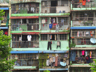Colorful Apartment buildings with washing drying © Stephen Rohan