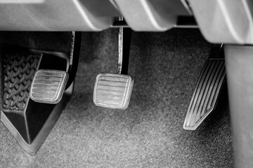 Clutch, brake and accelerator pedal system of manual gear vehicle.