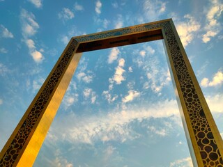 RemasterDirectDubai Frame – Iconic Architectural Landmark Bridging the Past and Future. 
