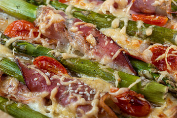 szparagi, zielone, przekąska, jedzenie, pomidor, ser, posiłek, obiad, włochy, płyta, czerwień, swieży, lunch, szynka, zdrowa, pieczone, zieleń, delikatesowy, cebula, dania