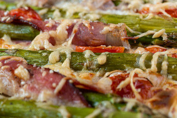szparagi, zielone, przekąska, jedzenie, pomidor, ser, posiłek, obiad, włochy, płyta, czerwień, swieży, lunch, szynka, zdrowa, pieczone, zieleń, delikatesowy, cebula, dania