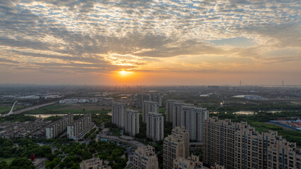 Fototapeta premium The scenery of city sunset and evening glow