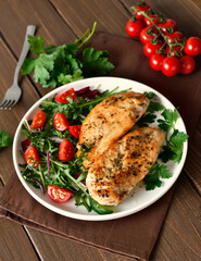Roasted chicken breast and vegetable salad
