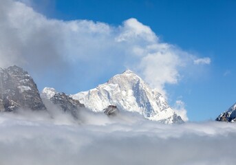 Obraz premium mount Makalu Renjo La pass Nepal Himalayas mountains