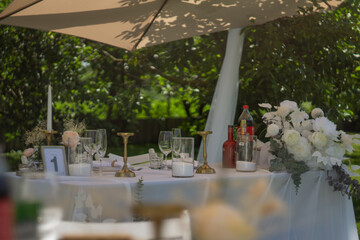 Wedding Details – Boutonnieres, Decorated Tables, Flowers, and Cake