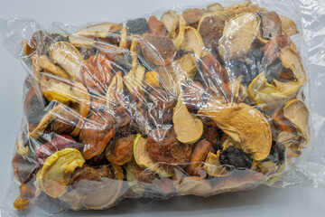 Mixed Dried Fruits package.