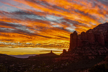 Spectacular sunset over the mountains in Sedona
