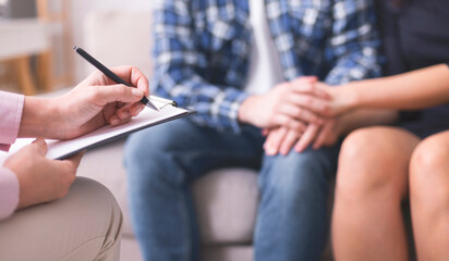 Effective treatment. Psychologist summing up results of young reunited family, free space