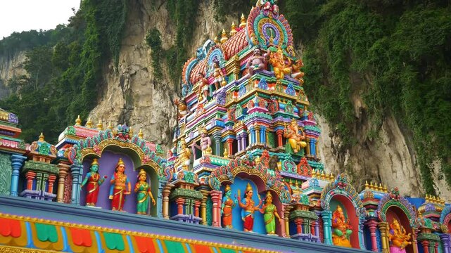 day time kuala lumpur tourist famous mountain temple front decoration slow motion panorama 4k malaysia