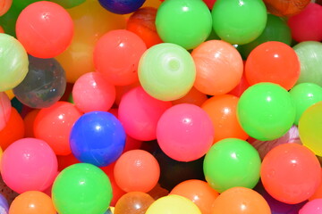 カラフルなスーパーボール