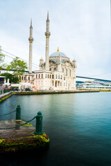 Naklejka premium Ortaköy Mosque by the Bosphorus in Istanbul, Turkey