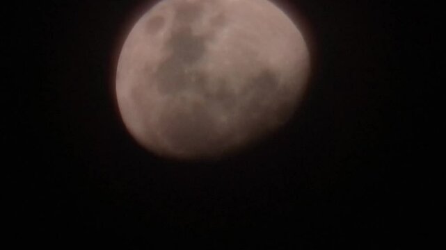 The appearance of the moon in the dark night sky in the Bekasi area, Indonesia, taken from the realme C25 camera, magnified with DIY binoculars, 2X video acceleration, June 8, 2025 at 22:10 p.m.