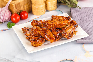 Buffalo chicken wings barbecue sauce