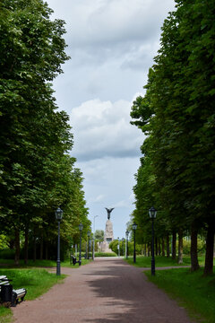Russalka Memorial Avenue in Tallinn