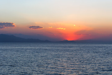 Obraz premium Beautiful sunset over the Van lake, Van Sea