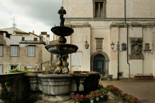 Fountain in the courtyard of Palazzo dei Priori, Municipality of Viterbo