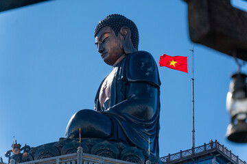 buddha statue