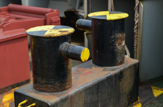 Mooring bollard on board of a ship. This equipment is used to lead or secure the boat mooring ropes once the vessel is alongside and mooring lines have been sent to the berth mooring team