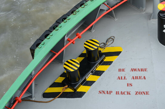 The part of the ship mooring deck (also called forward mooring station). Some of the mooring equipment is part of the vessel structure: bollard, fairleads, winches, rollers