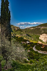 Vista de la ciudad medieval de Cuenca, situada en los acantilados en España.	
