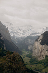 Fototapeta premium mountains in the national park on the shore of the lake, lake in the mountains 