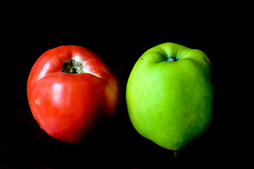 red and green apples