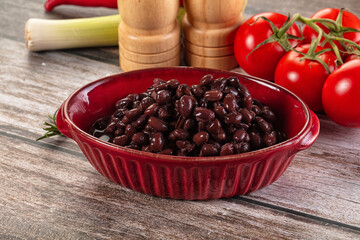 Canned black beans in the bowk