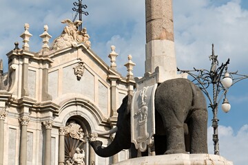Cathedral di Sant'agata and Fontana dell Elefante on Piazza Duomo in Catania city in Sicily. Italy. Europe.