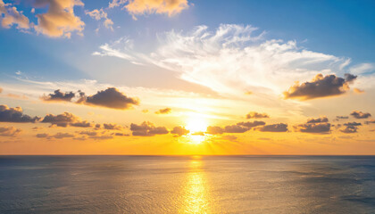 Fototapeta premium Nature beautiful Light Sunset or sunrise sky over sea background