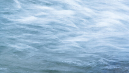 川の水流のスローシャッター撮影03