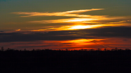 sunset, colors, low key, photo, real, horizon, clouds, red, blurred