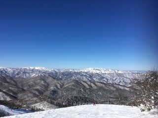 雪山と青空