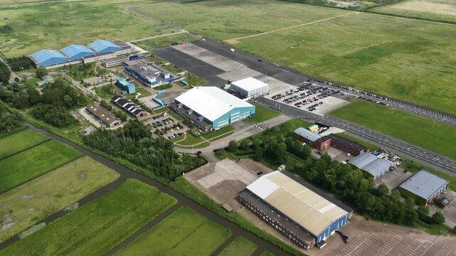 theather hangar, old airport, location for conferences, meetings and events. Theater Hangaar is theater, but also an space that is suitable for various business events.