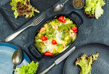 Broccoli casserole with prawns.