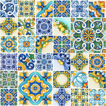 Watercolor traditional maiolica seamless pattern