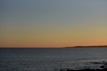 붉게 물드는 제주도의 해안