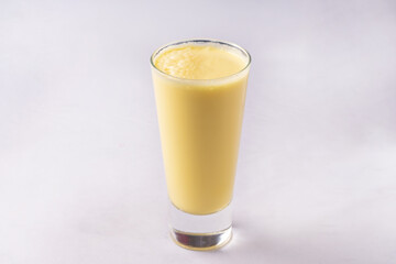 Lassy banane boisson traditionnel Indien