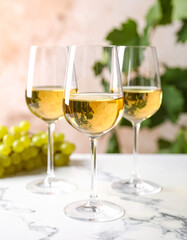 White wine and grapes