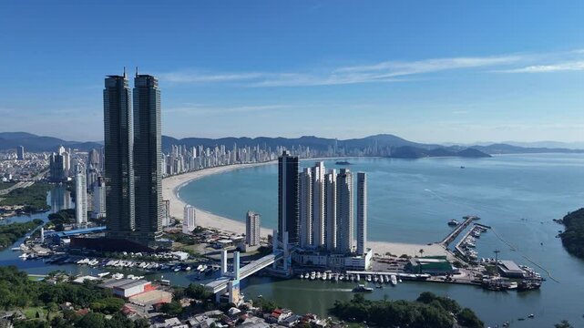 A perfect blend of beachside living and natural beauty &mdash; tropical waters, sunny skies and coastal homes in one of Brazil&rsquo;s most iconic destinations.