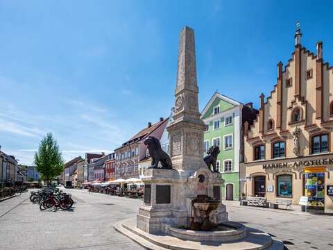 Denkmal, Kriegerdenkmal in der Altstadt, Freising, Bayern, Deutschland, Europa
