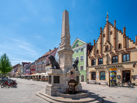 Denkmal, Kriegerdenkmal in der Altstadt, Freising, Bayern, Deutschland, Europa