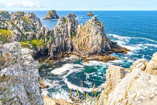 Penhir tas de pois in Crozon French South brittany