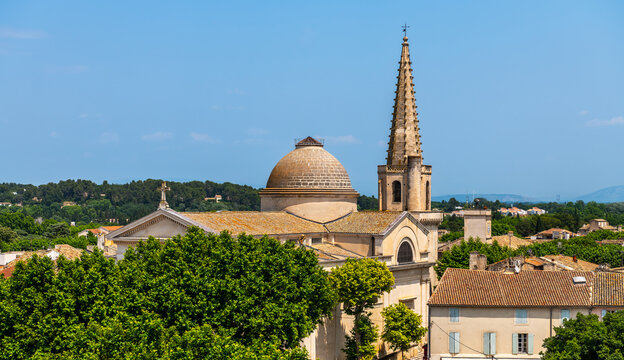 Fototapeta The Collegiate Church of Saint-Martin in Saint-Rémy-de-Provence, in France