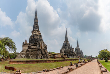 Fototapeta premium Wat Phra Si Sanphet Temple Chedis