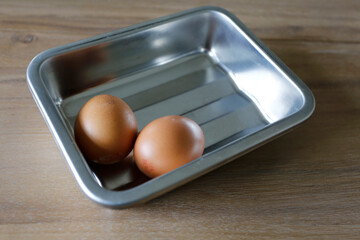oeufs dans le plat