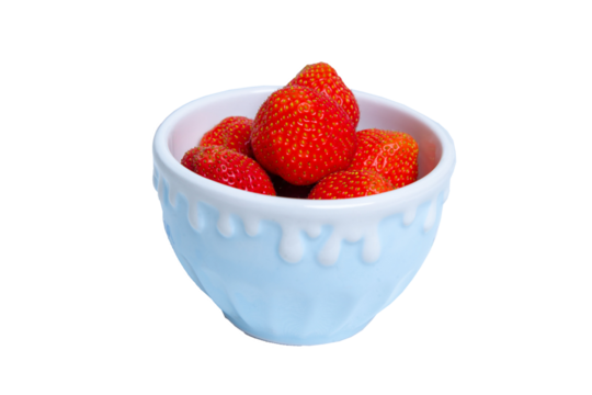 Frische reife Erdbeeren in einer in einer kleinen Schale