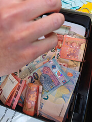 euro bank notes, paying in the european union