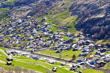Luftansicht von Vals - Graubünden (Schweiz) © Ilhan Balta
