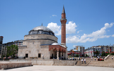 Kale Mosque, located in Sivas, Turkey, was built by the Ottomans in 1580.